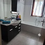 Bradisc'house *