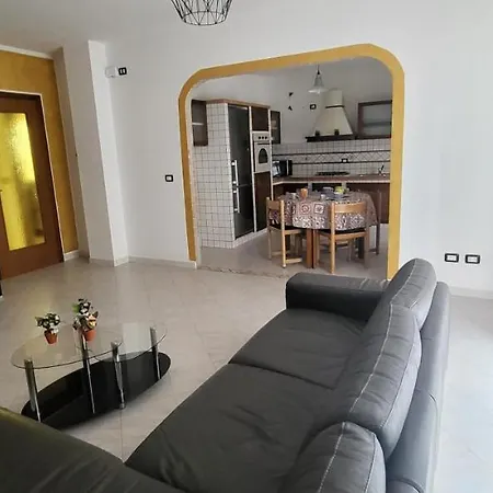 Lägenhet Bradisc'house