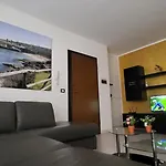 Bradisc'house דירה *